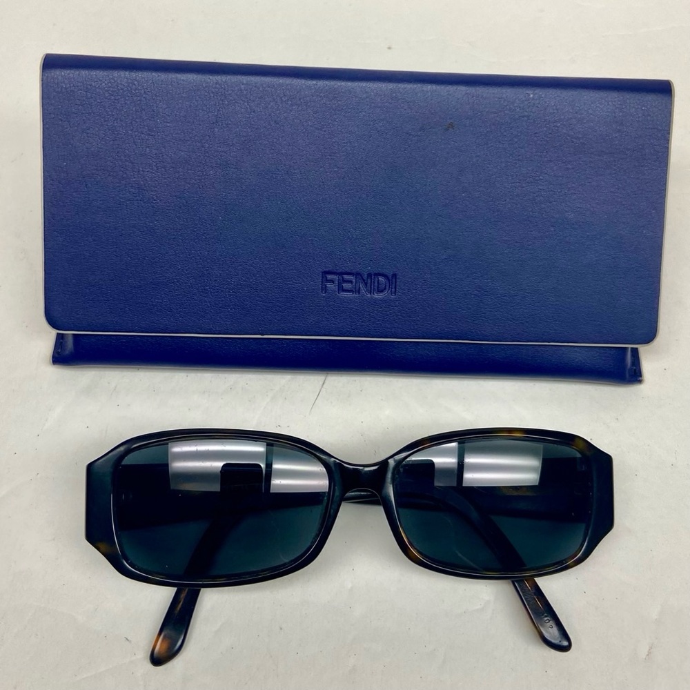 Fendi, Brown Tortoise Sunglasses with Gold Floral Design F924 215 135